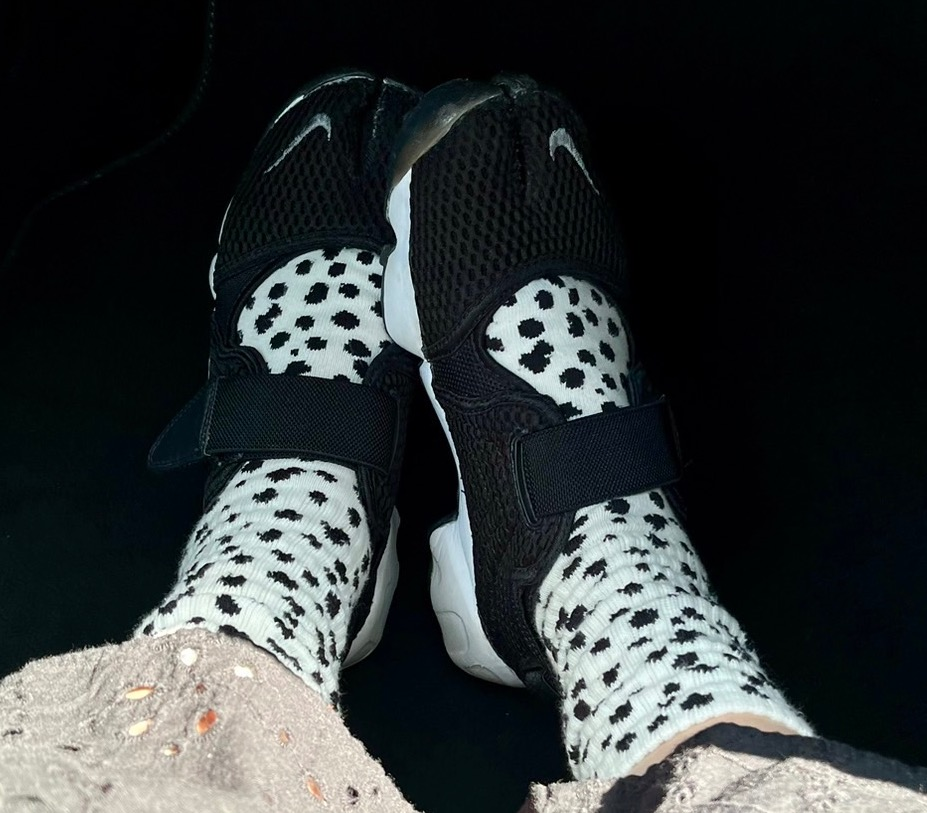 NIKE エアリフト　靴下付き e59a2661.png