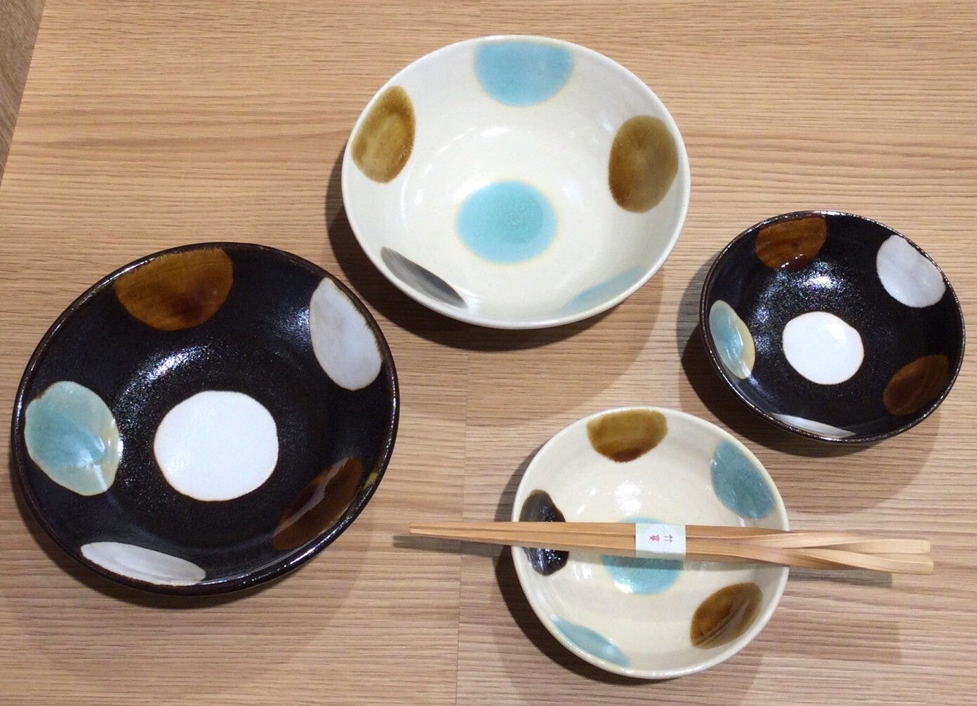 益子焼　草文大皿　陶芸　作家物　オモダカ ポップな水玉模様で秋の食卓を彩る益子焼 | ショップブログ | 東急