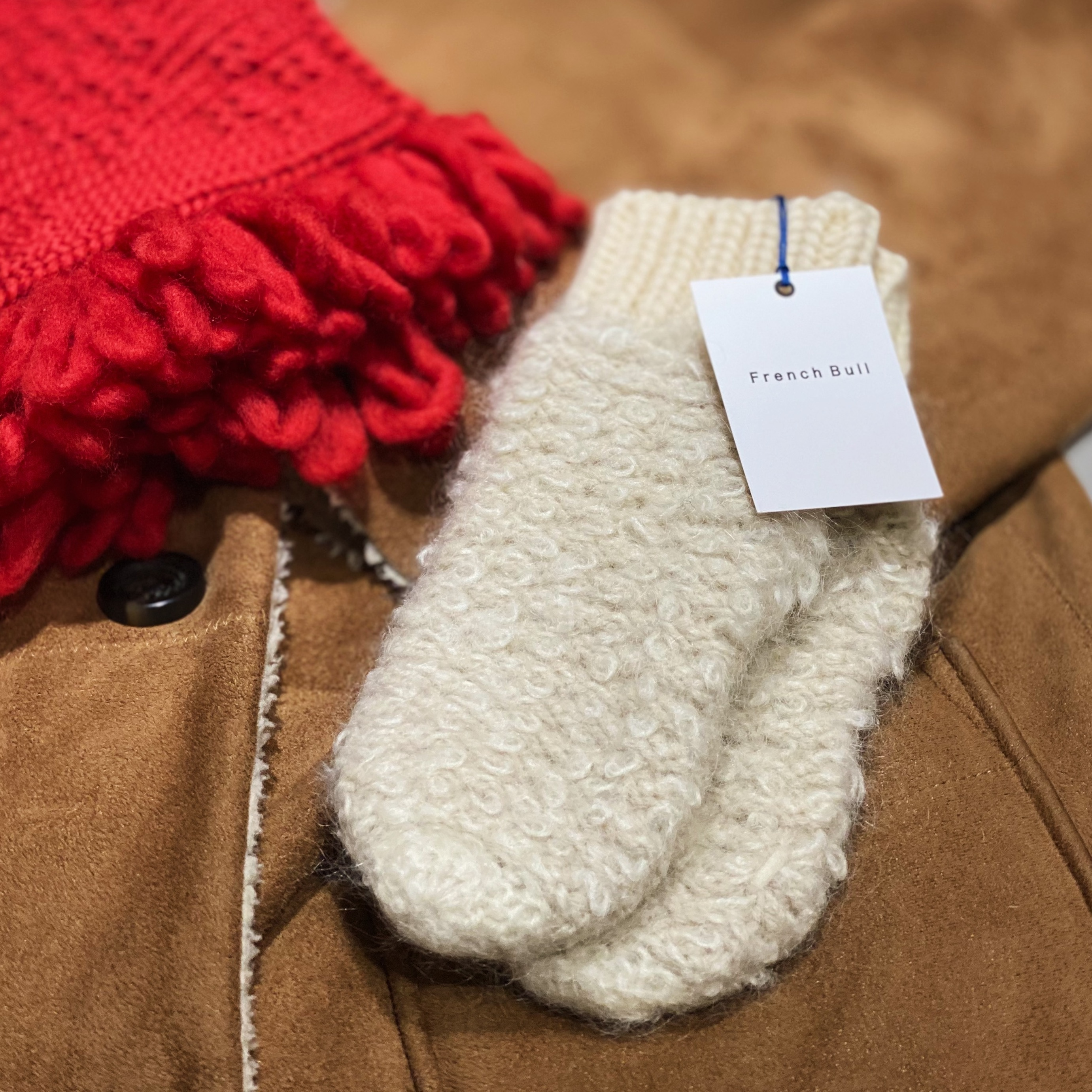 French Bullのかわいい手袋&マフラー | ショップブログ | 日吉東急