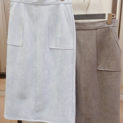 ★再入荷★　フェイクスウェードナロースカート