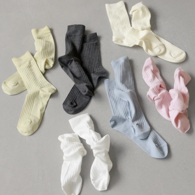 春カラーちょうどいい靴下