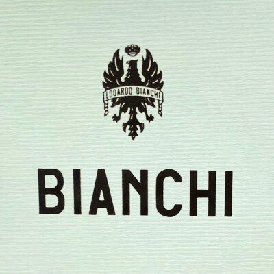 Bianchiのレザーアイテム入荷しております！