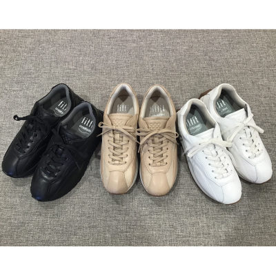 アーチを支える履き心地の良いスニーカー❗️