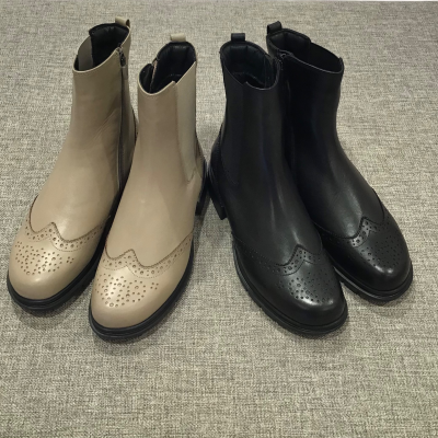 厚底なのに軽い！フレックスソールのブーツ。