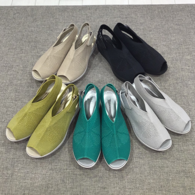 毎年人気のサンダル入荷♪