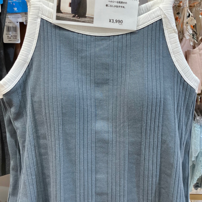 透け感のあるお洋服に合わせるブラトップはお持ちですか？💐