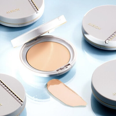 極薄ヴェール♥ガラスツヤ肌ファンデ