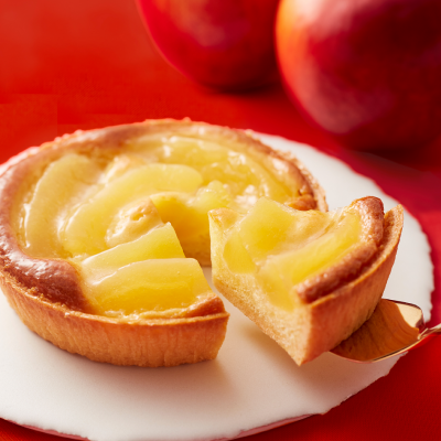 🍎週末限定ケーキ「焼きりんごのタルト」🍎