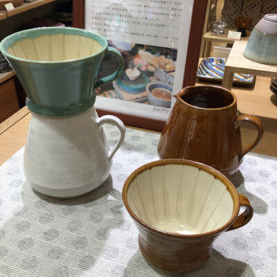 益子焼・道祖土和田窯のサーバーとドリッパー☘️