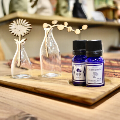 HUTTE - wood flower -